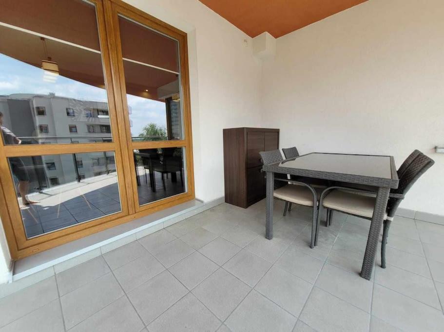 Dark Chocolate 4 Persons Down Town Apartamento *