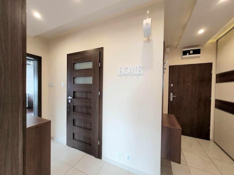 Dark Chocolate 4 Persons Down Town Apartamento