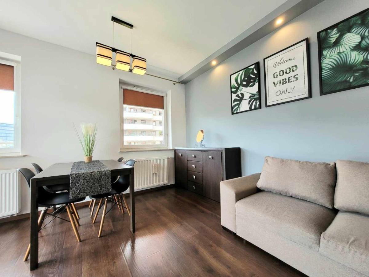 Dark Chocolate 4 Persons Down Town Apartment Krakow